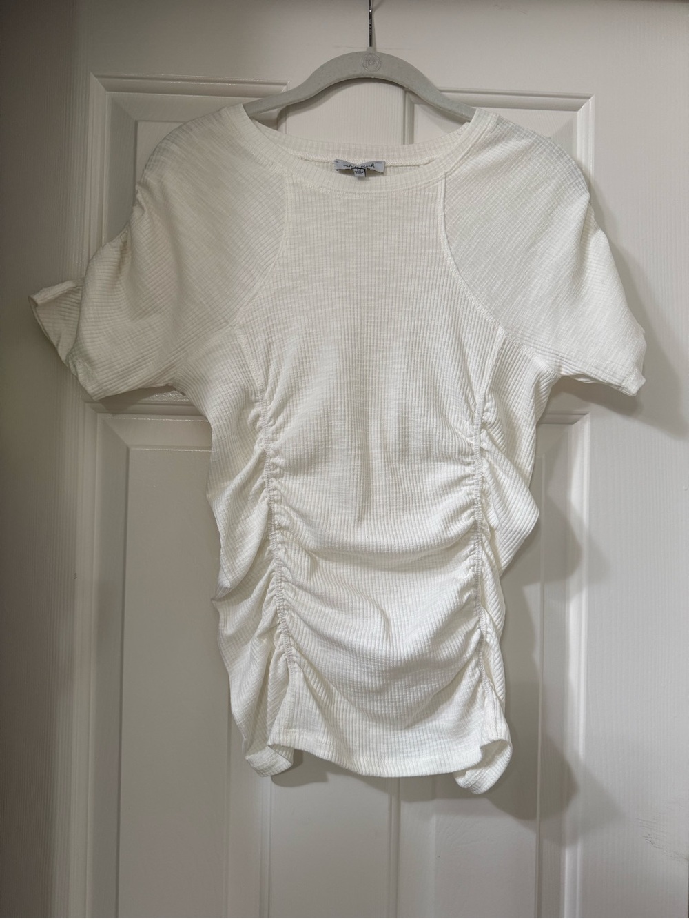 White Birch Ruched Short-Sleeve Women's Top in White NWOT
